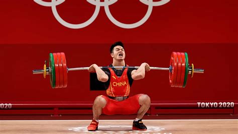 chinese weightlifting team heavyweight.